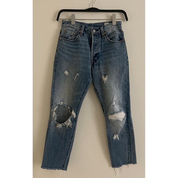 Levis White Oak Cone Denim 501 Short Distressed Denim Button Fly Jeans Size 26 - Picture 1 of 9